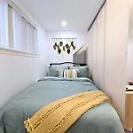 Cozy Bright Studio