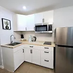 Cozy Bright Studio