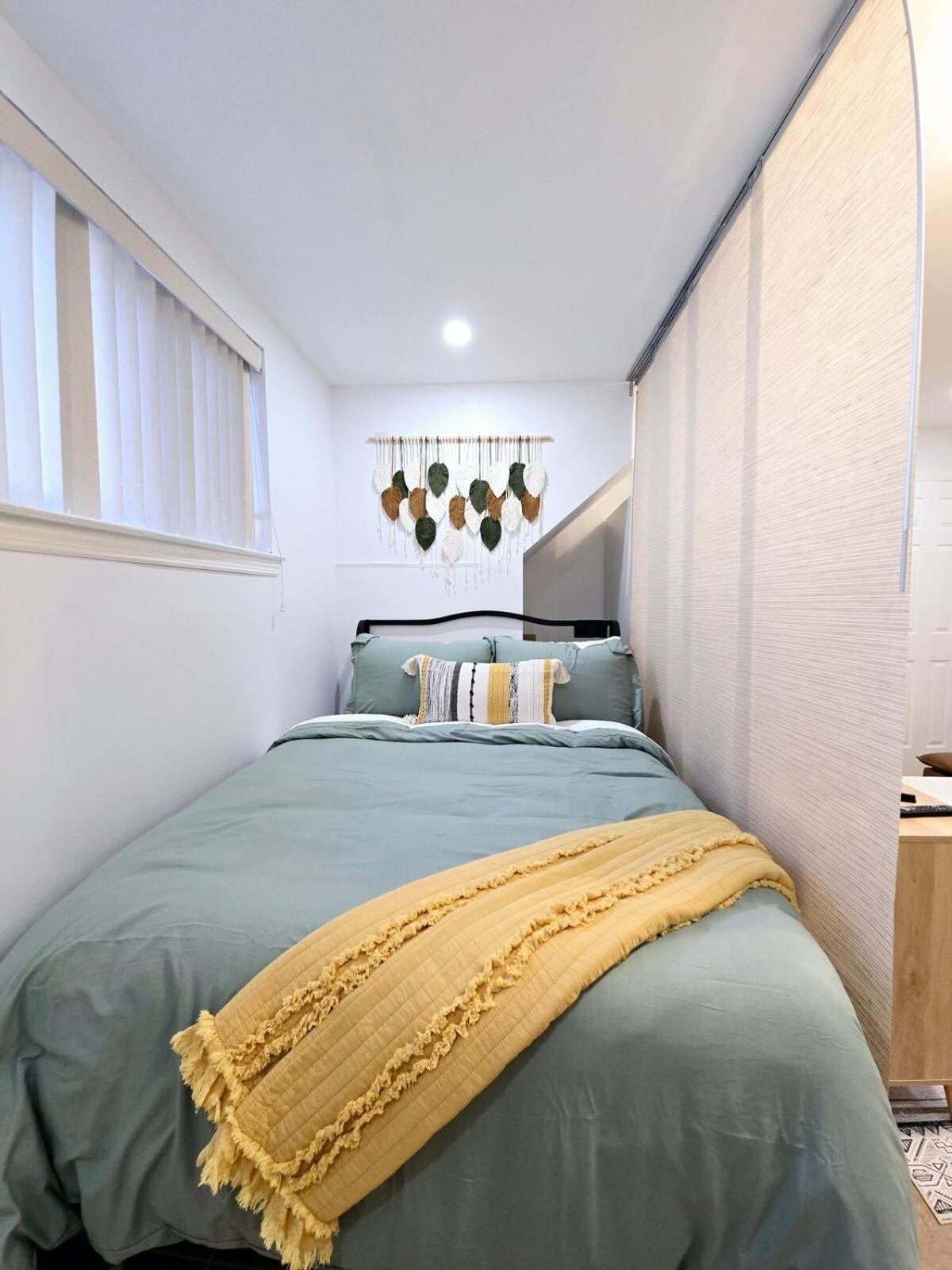 Cozy Bright Apartment *