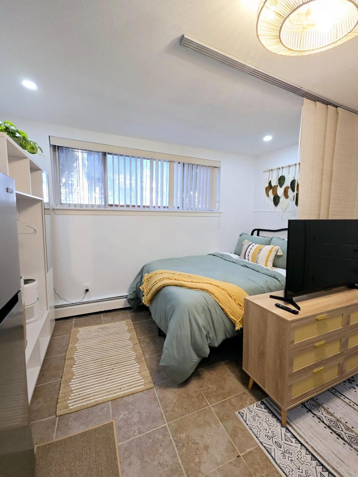 Apartment Cozy Bright New York