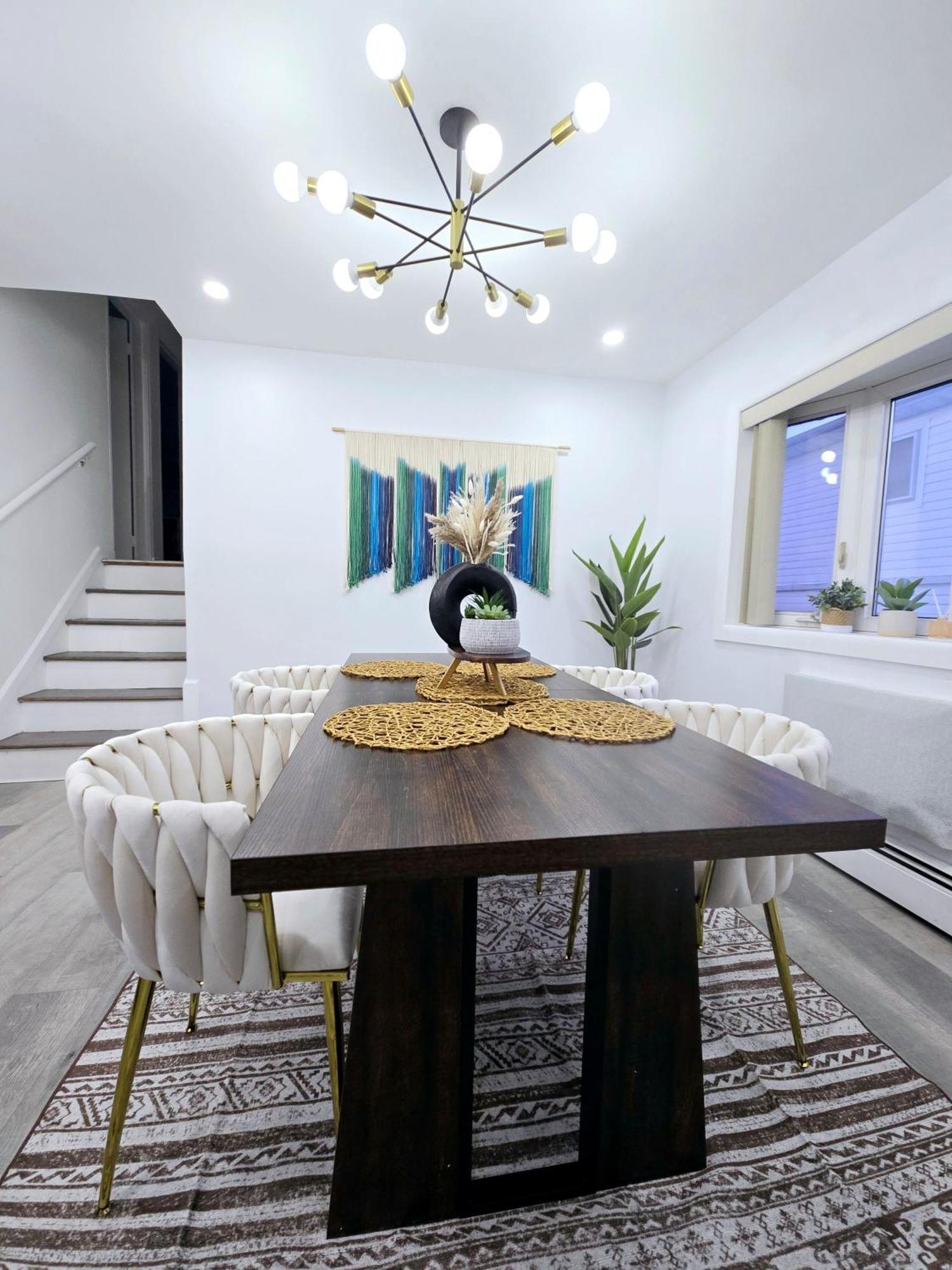 Ally's Away Apartment *